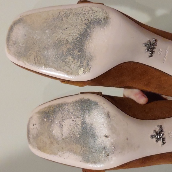 Prada Brown suede shoes. Camel color, heel - Picture 6 of 13